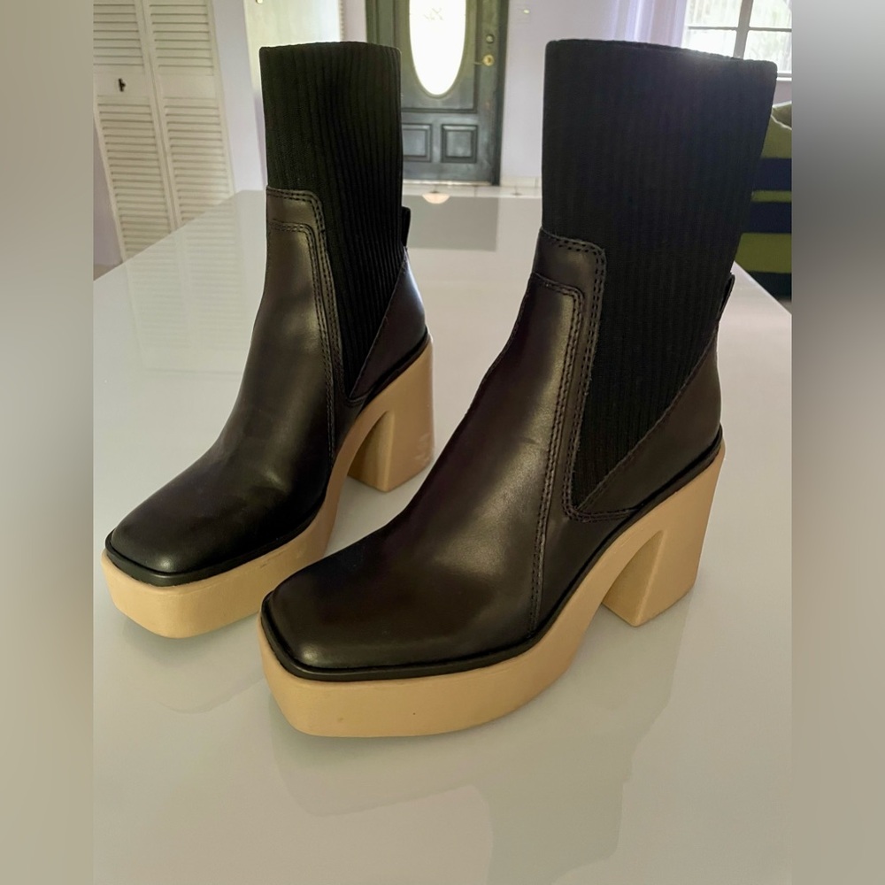 Dolce Vita | Dolce Vita Platform Chelsea Sock Boot | Color: Black | Size 9